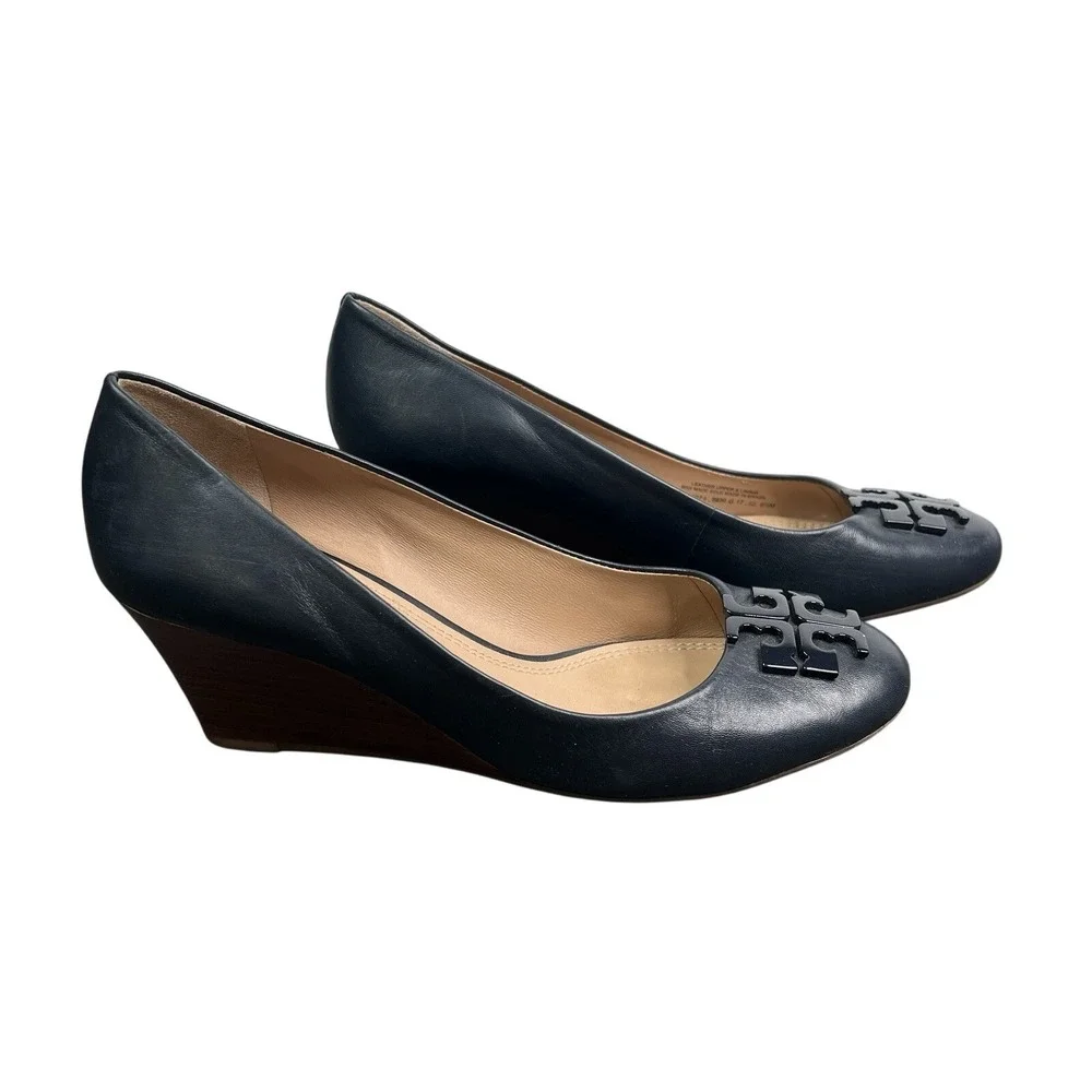 Tory Burch Blue Leather Wedge Pumps Logo‎ Medallion Size 9.5M Classic Work